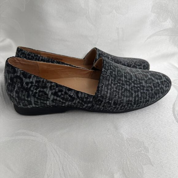 Dansko Gray Larisa Leopard Slip On Flats Leather Size 39 - Picture 9 of 13